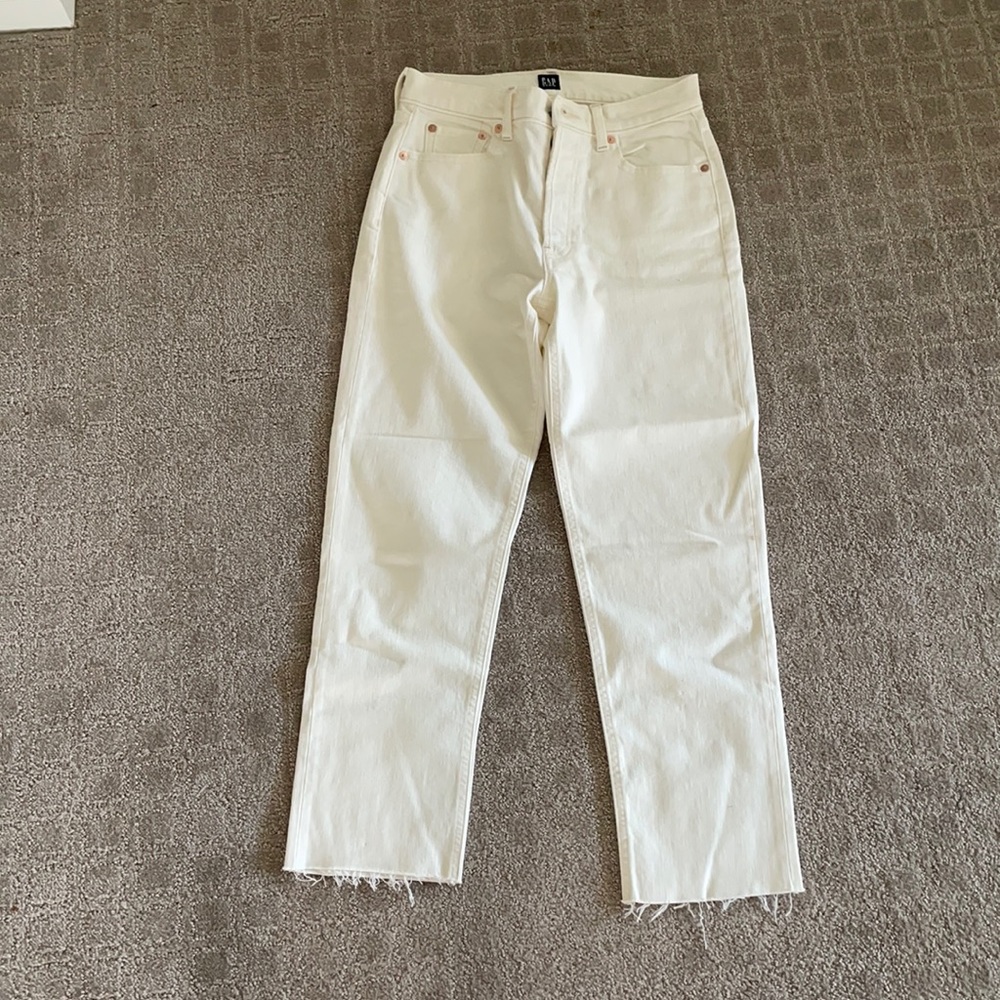 Gap cheeky straight leg white jeans
